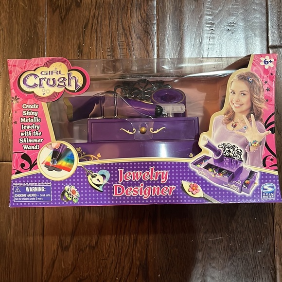 NWT Girl Crush Jewelry Designer - Picture 2 of 3